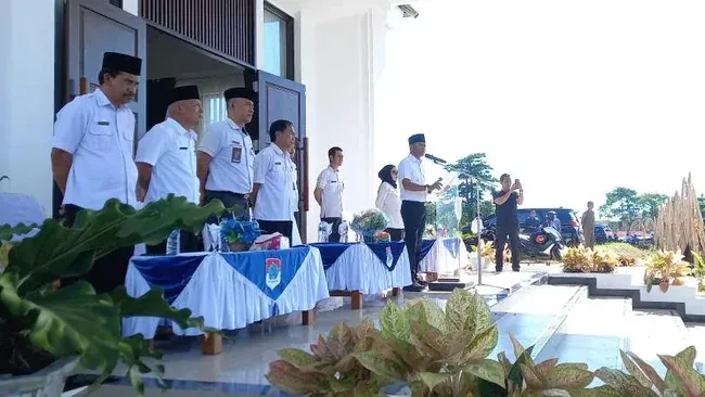 Bupati Sachrul Sentil Tingkat Disiplin