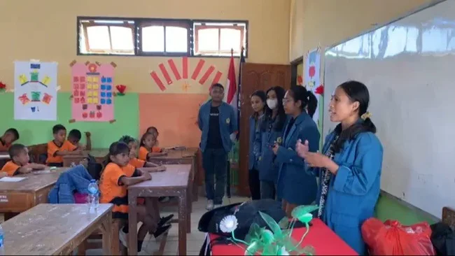 Mahasiswa Unwira Gelar Sosialisasi di SDN Balfai Lanundal