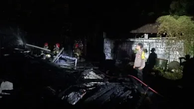 Akibat Putung Rokok, Kandang Kambing Ludes Terbakar