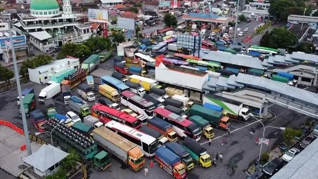 Warga Diminta Lewat Jalur Selatan Hindari Macet Antrean Pelabuhan Ketapang
