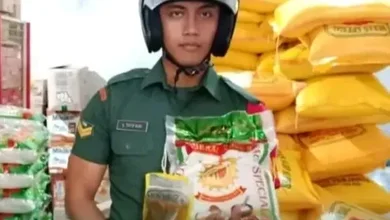 Babinsa 1501-02/Pulau Hiri Masuk Dapur Sebagai Bentuk Kepedulian Sesama