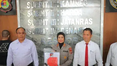 4 (empat) Tersangka dan Barang Bukti TPPO Polda Lampung Dilimpahkan Ke Kejaksaan