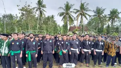 Ikuti Upacara Kemerdekaan, Warga PSHT dan Pagar Nusa Tampilkan Atraksi Pencak Silat Menarik