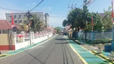 Menyambut HUT RI Ke-78, Samping Jalan Dan Lorong Kota Baru Dicat Warna Warni