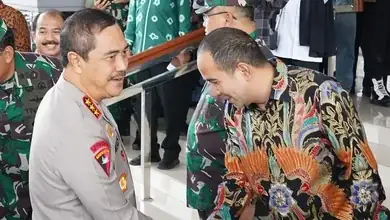 Ketua DPRD zakky shahri mendampingi Wakapolri Komjen.pol.drs.agus Andrianto,SH.,MH.meninjau pelaksanaan bakti kesehatan di lubuk pakam