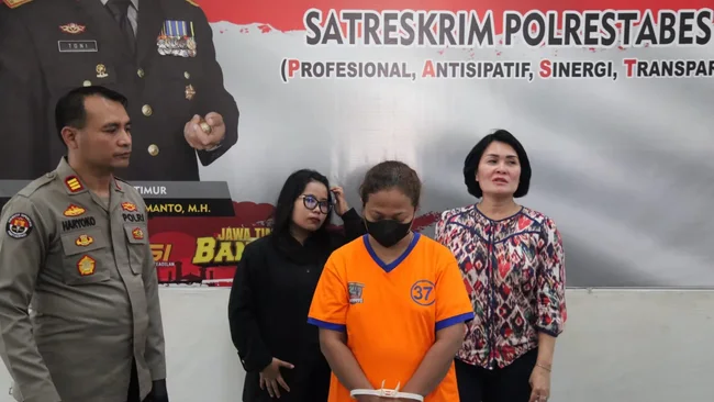 Terhalusinasi, Istri Bacok Suami di Rungkut