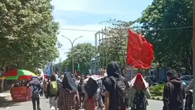 Aksi Perubahan Air Sagea, Organisasi Gabungan Mahasiswa Di Depan Polda Dan Kediaman Gubernur Maluku Utara