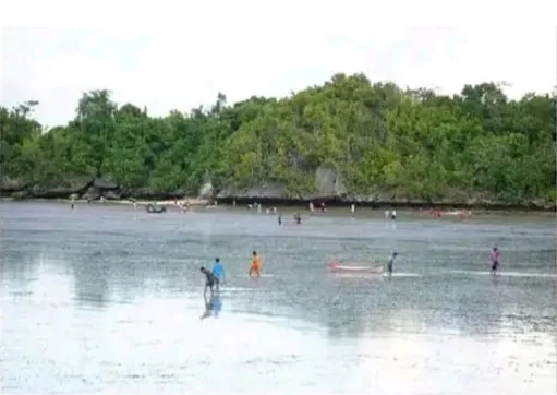 Wisata Yang Tersembunyi Di Pulau Gamumu, Obi Selatan