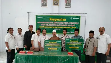 Perhutani KPH Banyuwangi Selatan Serahkan Dana Bantuan TJSL Rp 40 Juta Guna Pengembangan Sarana Prasarana Pendidikan dan Ibadah