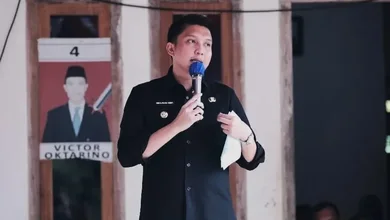 Warga Desa Kota Daro II