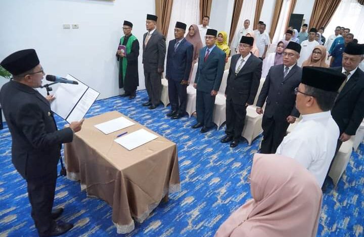 Enam Orang Pejabat Manajerial Kabupaten Tanah Datar Dilantik