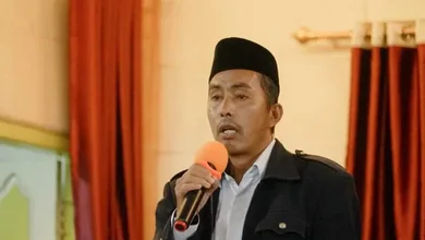 Bupati Eka Putra Peringati Isra' Mi'raj di Masjid Muslim Nagari Koto Baru