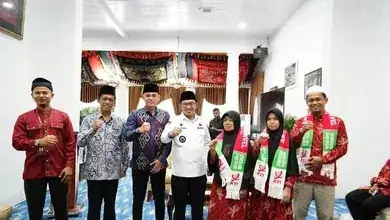 PT. Amanah Travel Indonesia Berangkatkan 43 Orang Jamaah Umroh