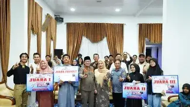 Hadiah Pemenang Konten Tiktok Tradisi Sambut Bulan Ramadhan di Serahkan Langsung Bupati Eka Putra