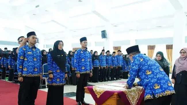 Sebanyak 669 Pegawai PPPK Dilantik Bupati Eka Putra