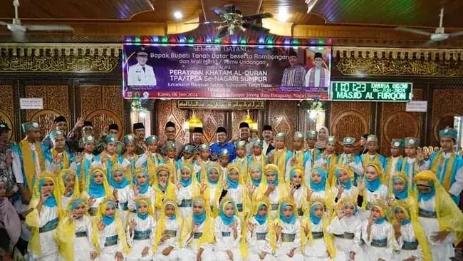 Masjid Al-Furqon Menggelar Khatam Al Qur'an se Nagari Sumpur