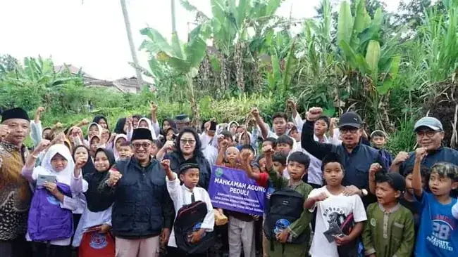 MA RI Bangun Surau dan Bantu Biaya Pendidikan Masyarakat Parambahan