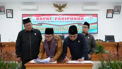 Sidang Paripurna DPRD Tanah Datar, Penandatanganan Nota Kesepakatan Kebijakan Umum dan PPAS