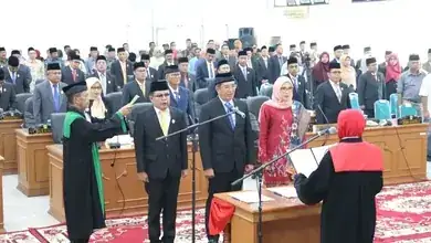 Paripurna Pengucapan Sumpah dan Janji Pimpinan DPRD Kabupaten Tanah Datar
