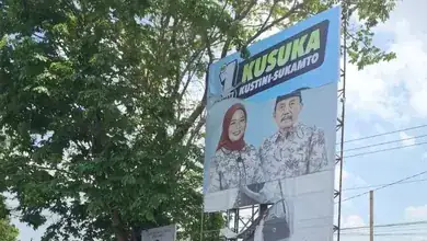 baliho kusuka rusak