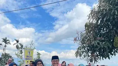 Ratusan Orang Berdesak-desakan Hanya Demi Bertatap Langsung Dengan Richi Aprian