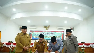 DPRD Paripurna Penandatanganan Nota Kesepakatan KUA dan PPAS APBD 2026