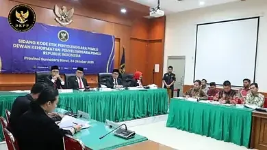 Ketua KPU Tanah Datar Diperiksa DKPP Terkait Dugaan Rangkap Jabatan