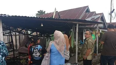Fraksi PKB Kotamobagu Sambangi Korban Kebakaran Tumobui