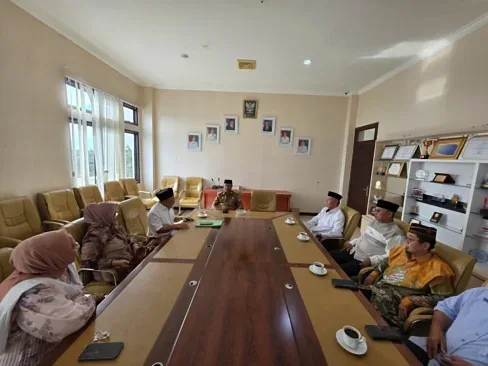 Bupati Oskar Terima Audiensi Yayasan Ibnu Sabil