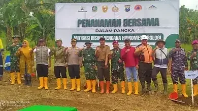 Antisipasi Bencana Hidrometeorologi, PT BSI Gelar Penanaman Bibit Pohon Secara Massal di Hutan Gunung Gamping