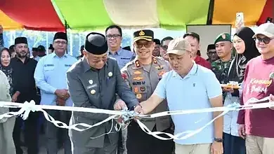 bupati oskar. dua sport center. sport center boltim
