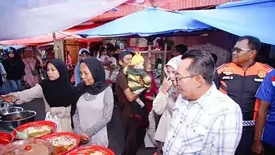 Bupati Eka Putra Tinjau Pasar Pabukoan Batusangkar