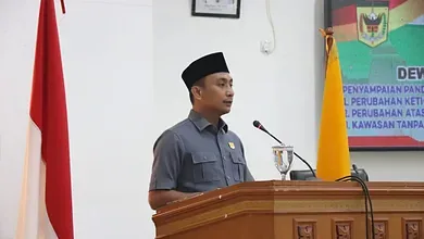 yonnarlis perwakilan fraksi partai kebangkitan tanah datar