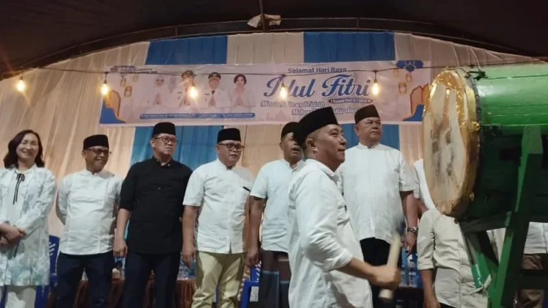 pawai takbiran Boltim, Idulfitri 1447 Hijriah, Bupati Oskar Manoppo, malam takbiran Sulawesi Utara, tradisi takbiran Indonesia, syiar Islam daerah, silaturahmi Idulfitri, perayaan Lebaran Boltim, kegiatan keagamaan pemerintah daerah, ukhuwah Islamiyah masyarakat