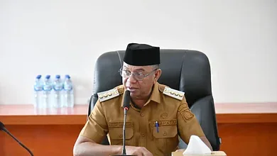 Bupati Bolaang Mongondow Timur Oskar Manoppo pimpin rapat Forkopimda bahas persiapan Idul Fitri 1447 H. Koordinasi lintas sektoral pastikan pengamanan, ketersediaan bahan pokok, dan stabilitas daerah menjelang perayaan hari raya.