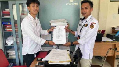 LSM Galaksi Sulut, Legalisir Ijazah Paket C, Aleg PDIP Bolmut, Dugaan Pemalsuan Dokumen, DKPP, Penyalahgunaan Kewenangan, Kasus Hukum Politik, Integritas Legislatif, Pencalonan Dokumen Palsu, Pemilu 2024, Bolmong Utara, Rheinal Mokodompis, Syarat Pencalonan Palsu, Demokrasi Bersih, Awal Masyarakat Madani
