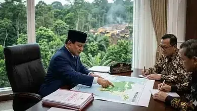 presiden prabowo subianto perintahkan bahlil untuk cabut iup tambang emas diwilayah hutan lindung