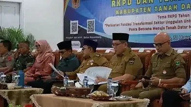 Anton yondra: Permasalahan Jalan Berlubang Jadi Perbincangan Hangat Dimedia Sosial Hingga Perantau
