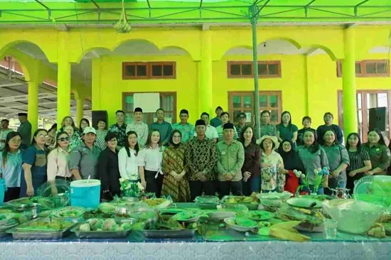 Lebaran Ketupat mooat boltim