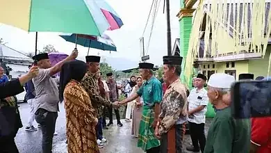lebaran ketupat Modayag Barat