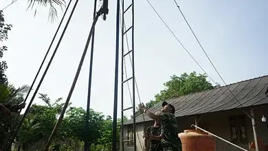 Demi Air Bersih, Satgas TMMD Kodim 0402 OKI Lanjutkan Pengeboran Sumur