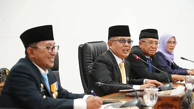 Paripurna DPRD Sampaikan Rekomendasi Atas LKPj Bupati Tanah Datar Tahun 2025