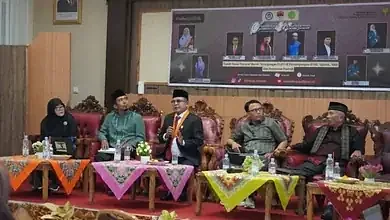 Ketua DPRD dan Ketua BAPEMPERDA DPRD Tanah Datar Jadi Pemateri Seminar Politik Kebangsaan Bahas Isu Darurat Moral dan LGBT