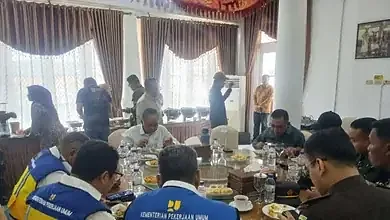 Ketua DPRD Tanah Datar Anton Yondra Hadiri Temu Ramah Menteri PU, Lanjut Tinjau Lokasi Bencana di Lintau Buo