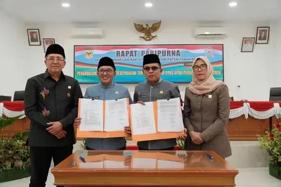 DPRD dan Pemkab Tanah Datar Tandatangani Nota Kesepakatan KUA-PPAS Perubahan 2026