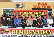 Polres Labuhanbatu Musnahkan 34 Kg Sabu dan 20 Ribu Pil Ekstasi dengan Cara Dibakar