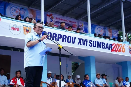 Bupati Eka Putra Resmi Buka Cabor Voli Minta Atlet Junjung Tinggi Sportivitas dan Jaga Kekompakan